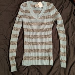 V neck sweater -Small